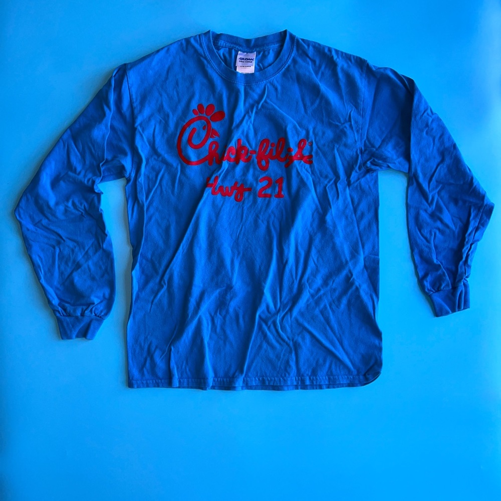 Chick-Fil-A HWY Size M Blue Color Sweater